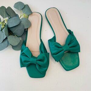GORGLITTER Bow Slip On Sandals